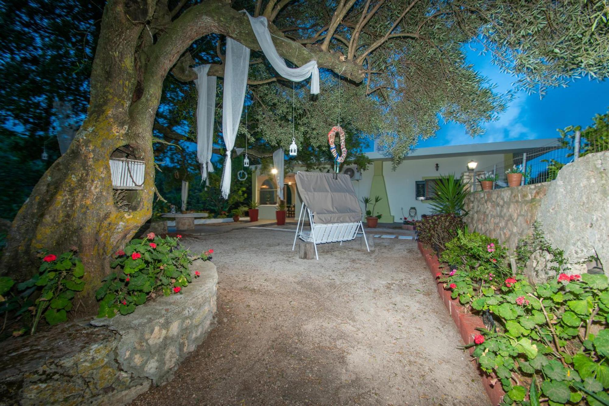 Leandros Private House Near Shipwreck By 